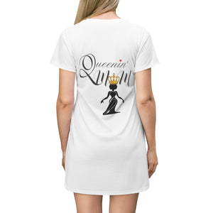 Queenin' T-Shirt Dress